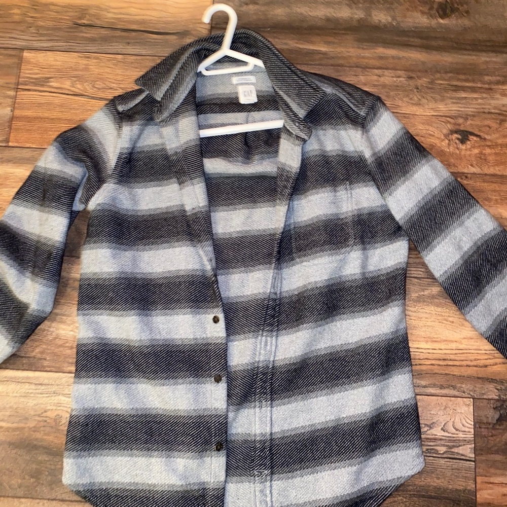 gap shacket - Picture 2 of 2